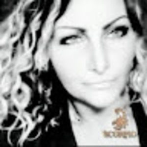 Meet your Posher, Elena